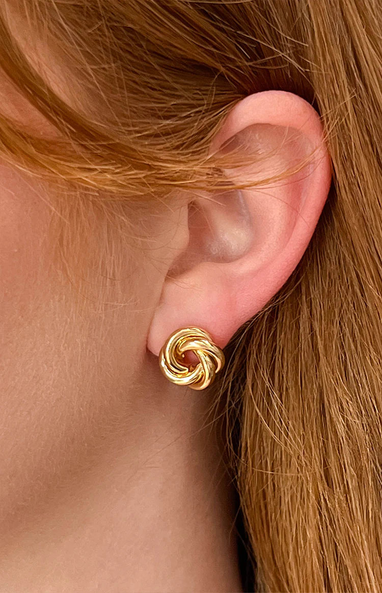 Gold Knot Stud Earrings 20250901 NL 1 04834370 9d0b 47af 9e00