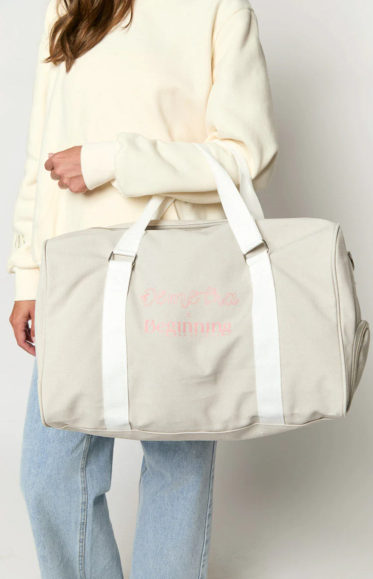 10824-demetra-duffle-bag-1.webp