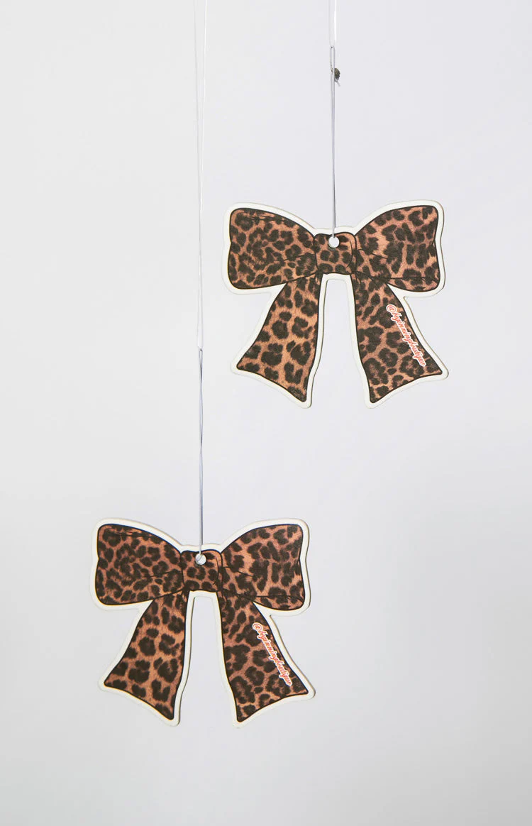 10827-leopard-print-bow-air-freshener-1.webp