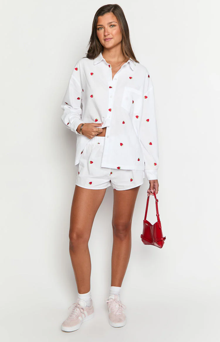14239-brad-white-strawberry-embroidered-boxer-shorts-1.webp
