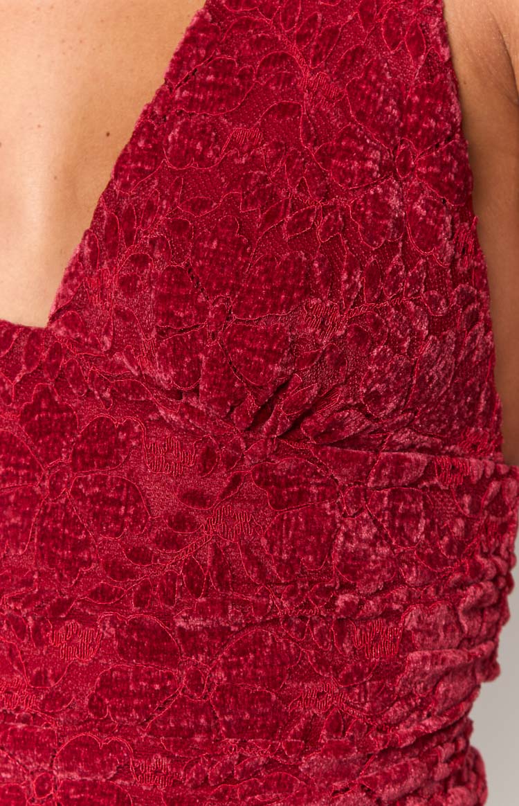 15288-clancy-red-velvet-crop-top-1.webp