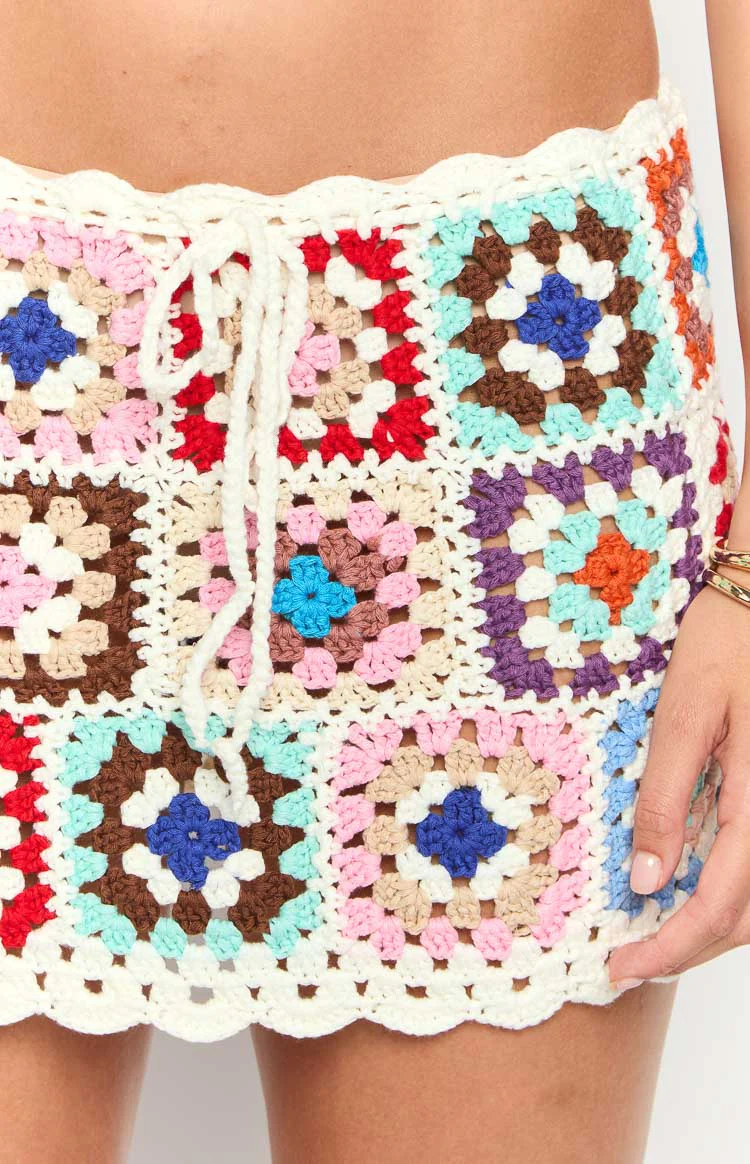 16050-davina-white-crochet-mini-skirt-1.webp